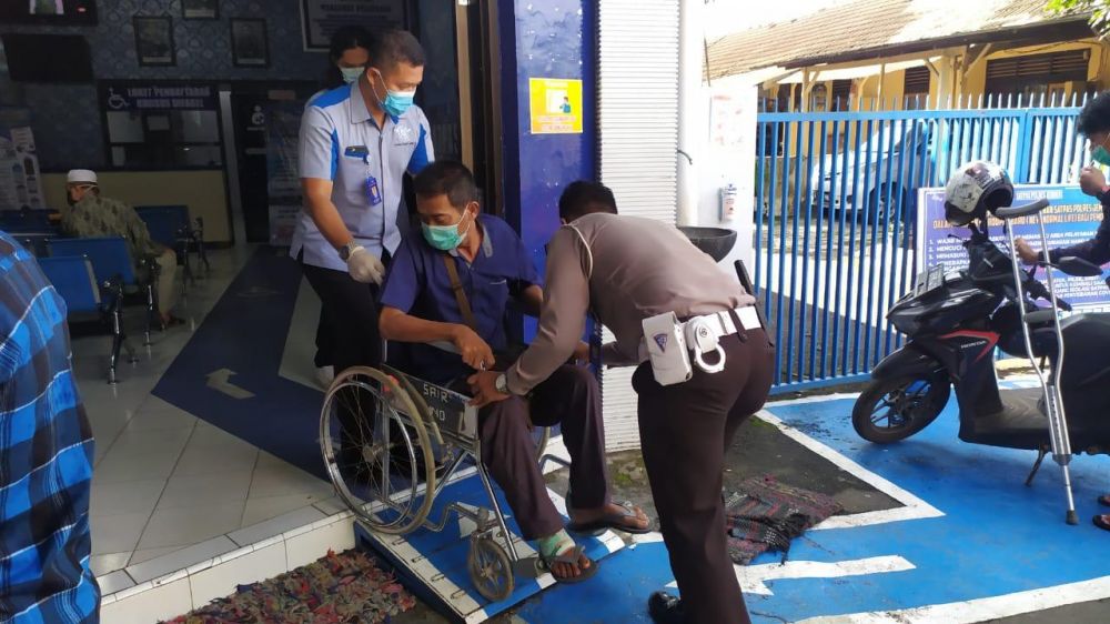 Ditlantas Polda Jatim Sediakan Pelayanan Publik Khusus Disabilitas