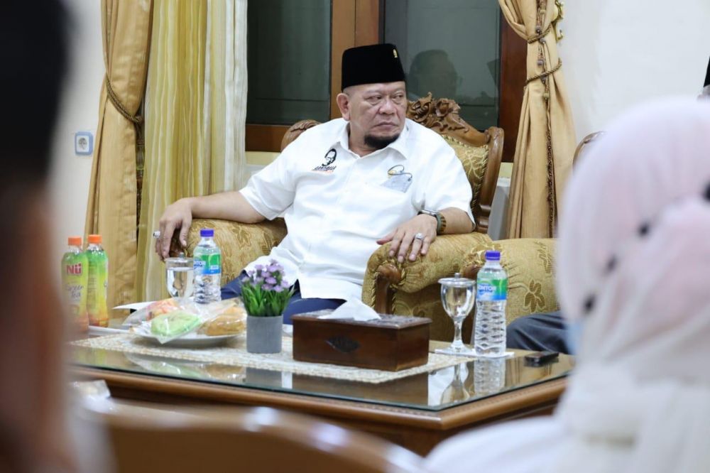 Ketua DPD RI Ajak Masyarakat Jaga Ekosistem Laut