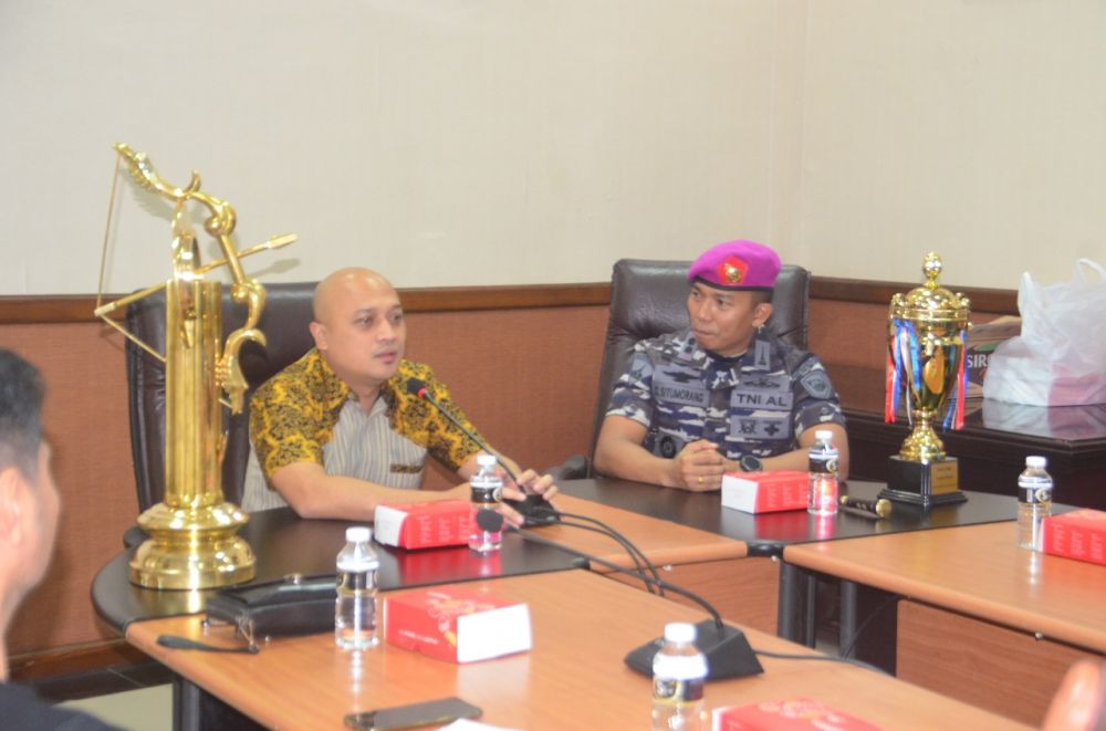 Kadispora Jatim Apresiasi Atlet Panahan Pasmar 2