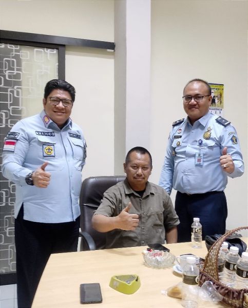 Perkenalkan Diri, Kapala Kantor Imigrasi Tanjung Perak Silaturahmi ke PWI Jatim