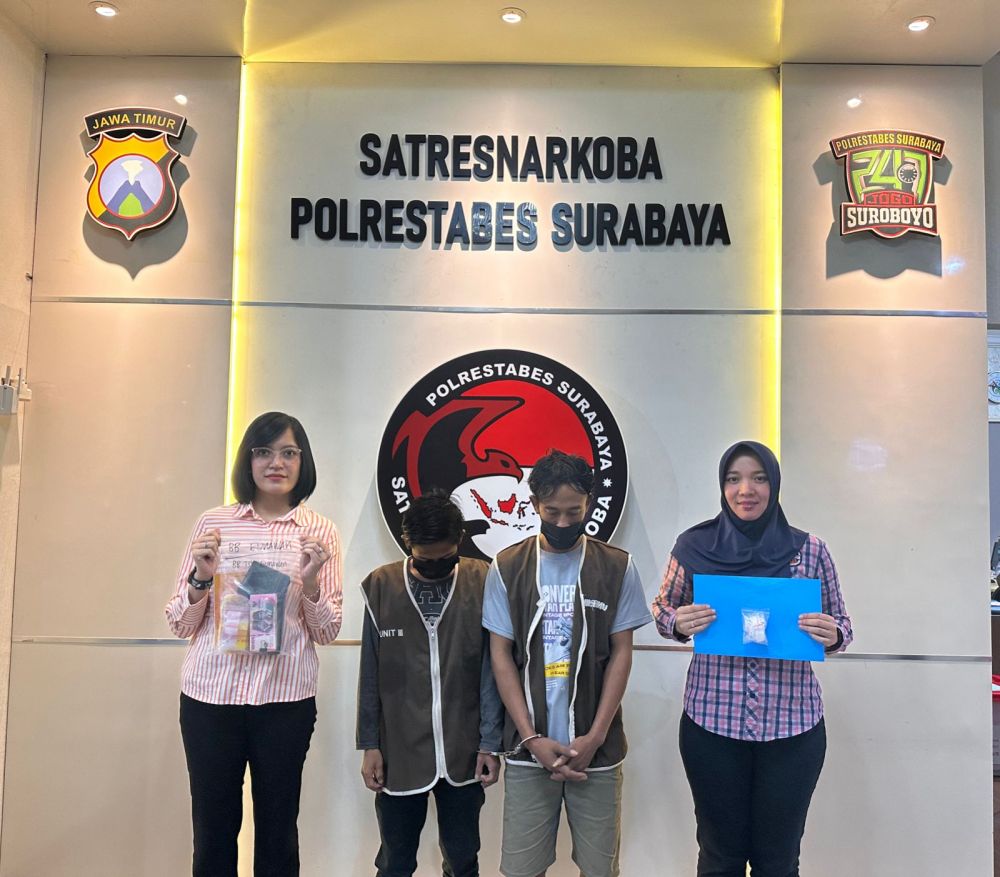 Dua Pengedar Sabu Asal Gresik Diringkus Satresnarkoba Polrestabes Surabaya