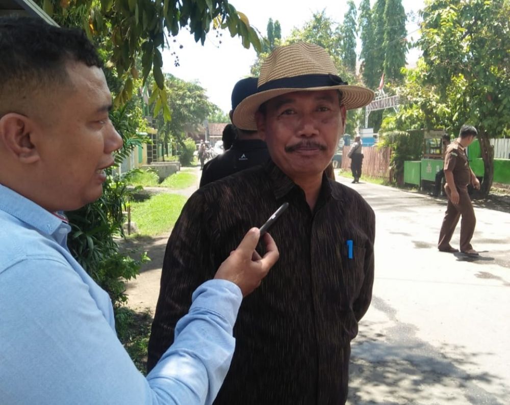 Sumbawa Dihujani Disinfektan