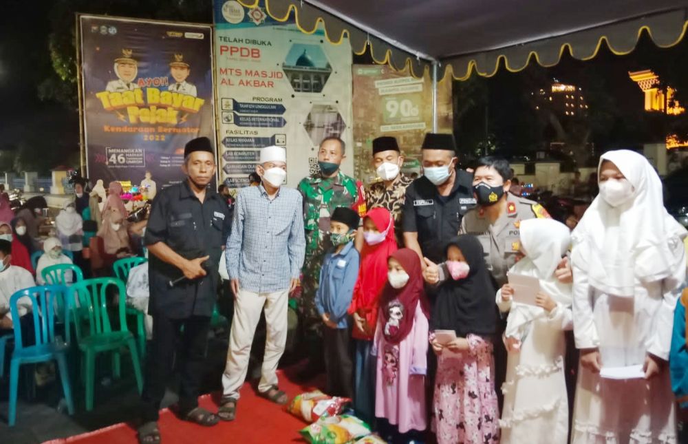 Paguyuban Bambu Runcing Dan Bulan Bintang Mart Berbagi