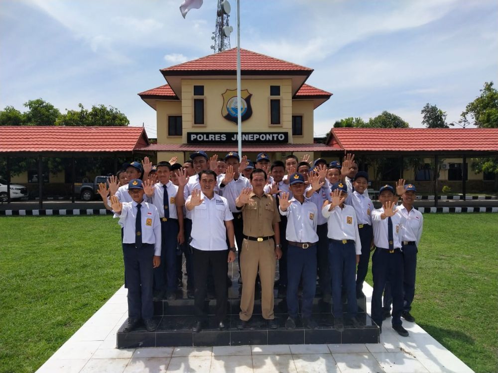 Sat Narkoba Polres Jeneponto  Laksanakan  Wisata Edukasi 