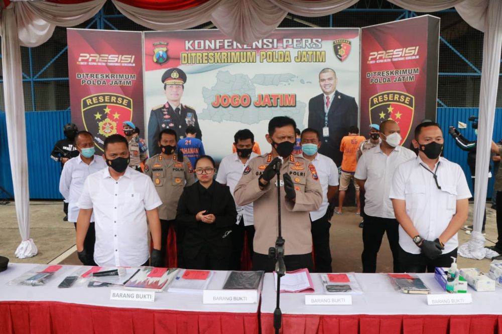 Polda Jatim, Tangkap Pelaku Penyelundup Kendaraan Ke Timor Leste