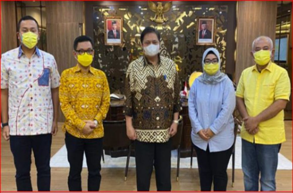 Ade Bertemu Dengan Ketum, Lawan Politiknya  "Kebakaran Jenggot"