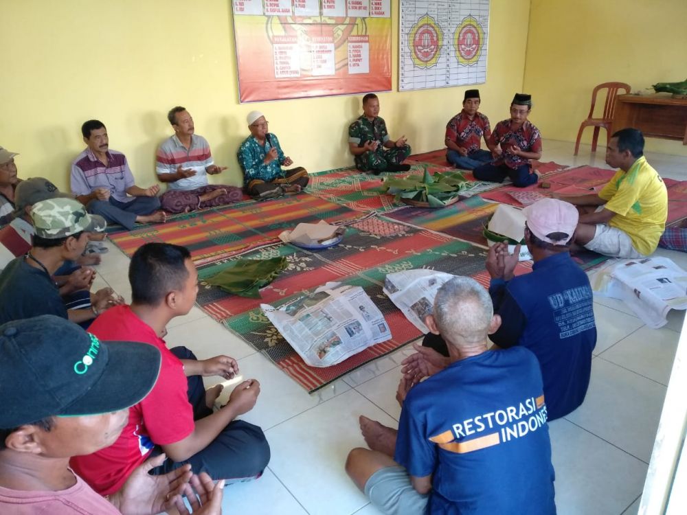 Keakraban Personil TMMD Dan Masyarakat Semakin Terjalain Erat